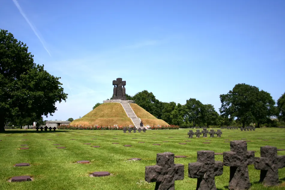 Cimetière allemand de La Cambe