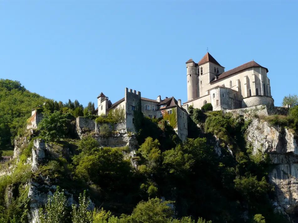 Village sur les chemins de Compostelle